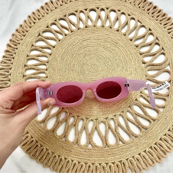 NWT Urban Outfitters Purple/Pink Retro Rectangular Sunglasses - Picture 5 of 5